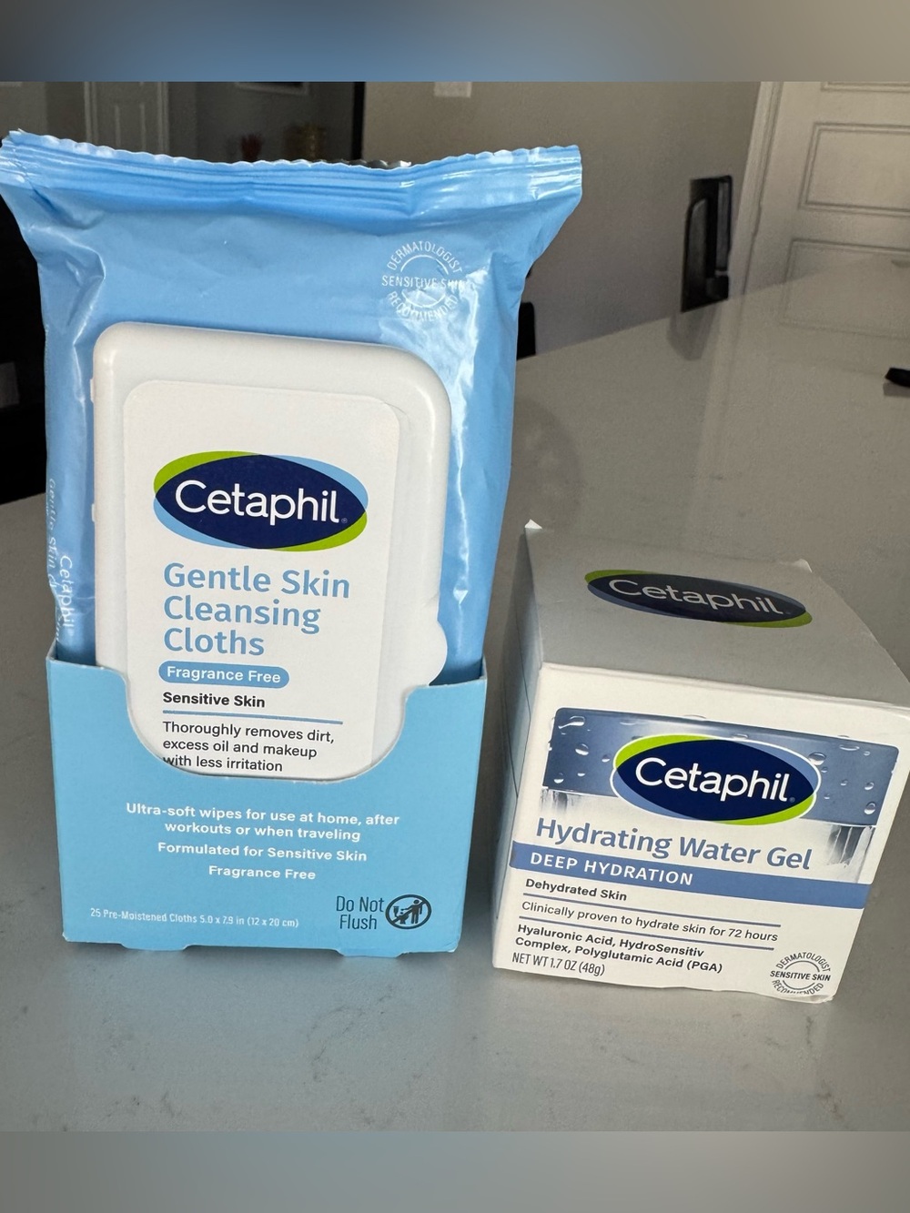 Cetaphil Hydrating Water Gel & Cleansing Cloths